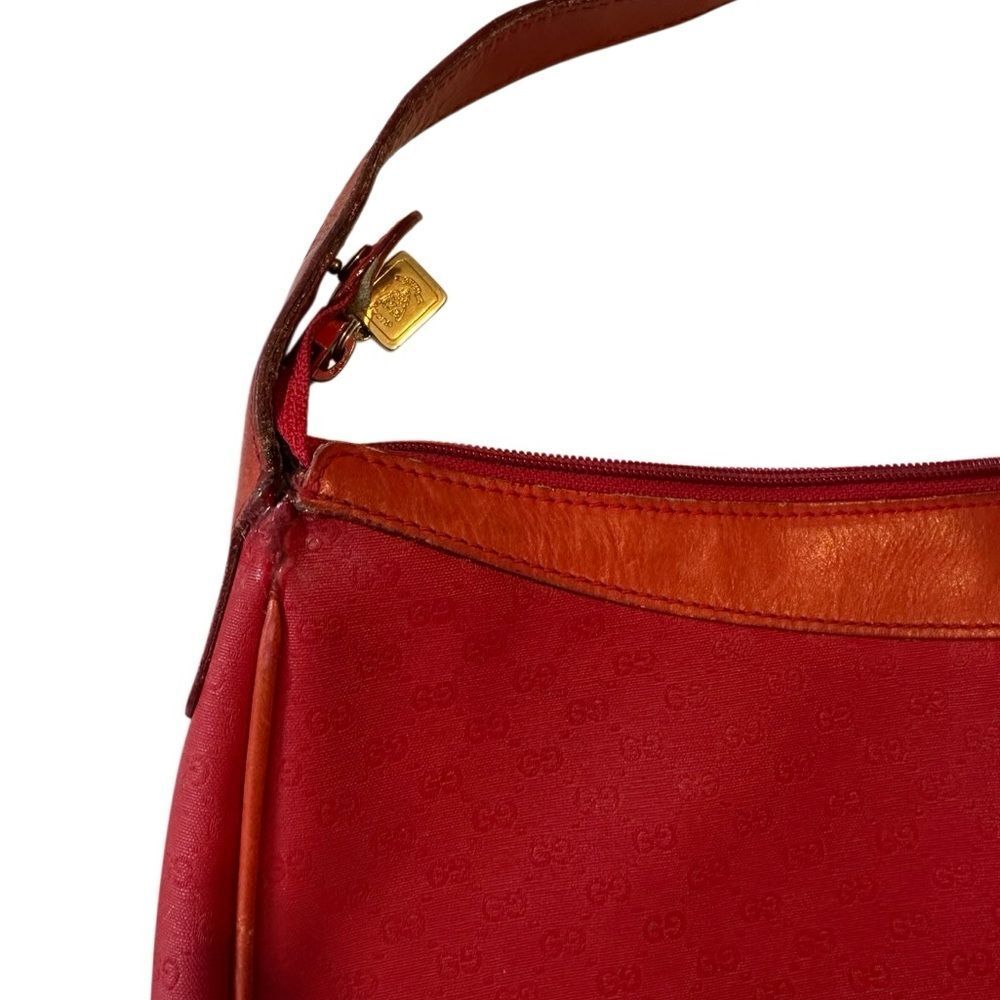 Gucci Red Crescent Shoulder Bag with Gold Logo Plaque - Picture 11 of 12